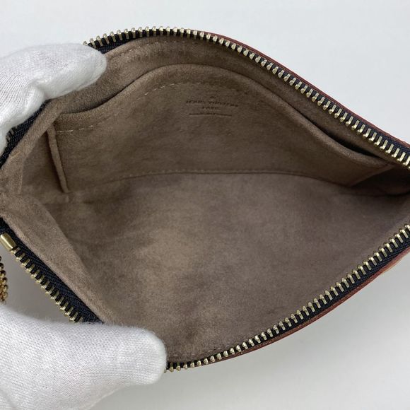 Pochette Mila Accessory Case Pouch Monogram Noir Black MM - Picture 5 of 5